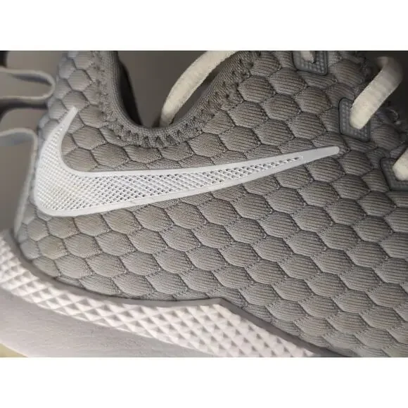 Nike LeBron Witness 3 330 Akron athletic basketball shoes 2018 sz 8.5 - Picture 10 of 10